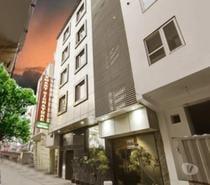 Luxury Hotels Near IGI Airport in Delhi