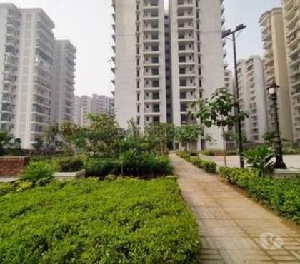 Houses & Flats for sale - Photos for Palm Resort – Ready-to-Move 2 & 3 BHK Apartment