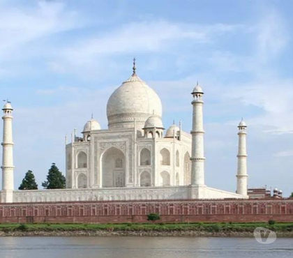 Insurance services - Photos for Gatimaan Same Day Taj Mahal Tour
