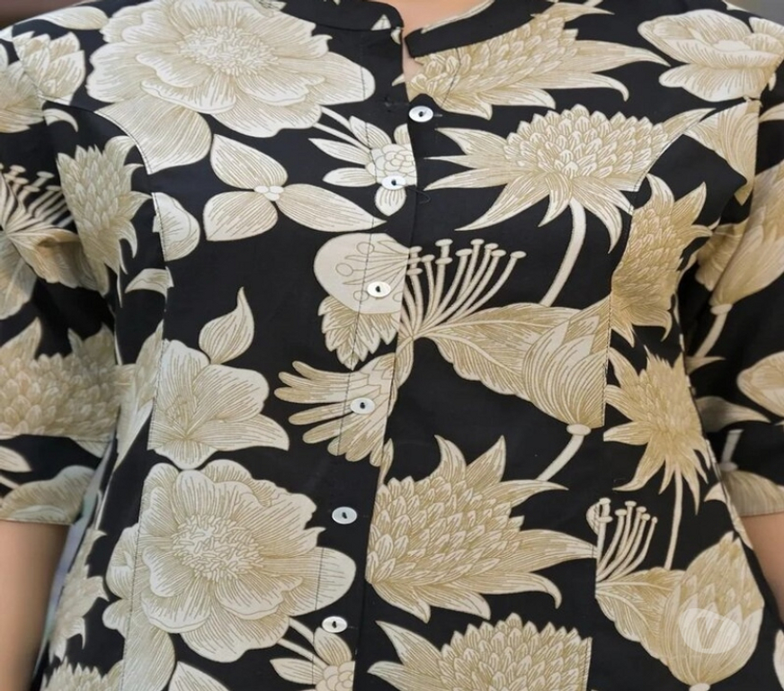 Buy & Sell Clothes Kolkata - Photos for Elegant Black Floral Printed Jaipuri Short Kurta