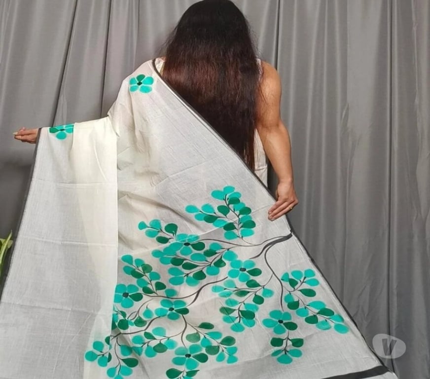 Buy & Sell Clothes Kolkata - Photos for White Pure Mull Cotton Saree with Hand Printed Green Jaba
