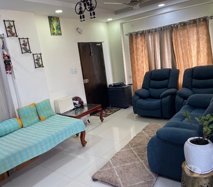 Houses & Flats for sale - Photos for 2BHK Flat For Sale in Kukatpally