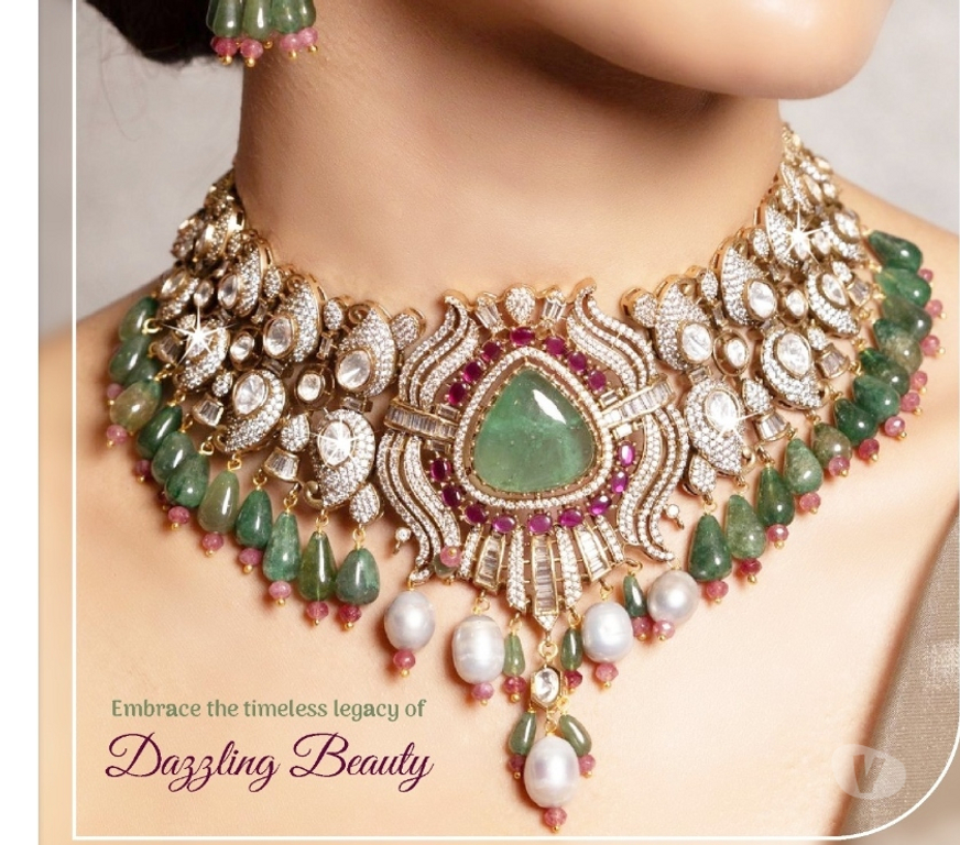 Fashion accessories Varanasi - Photos for We offer BIS hallmarked gold, stunning bridal sets.