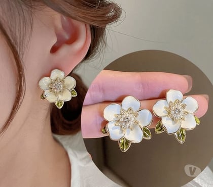 Jewellery - Photos for Shop Office Wear Stud Earrings Online