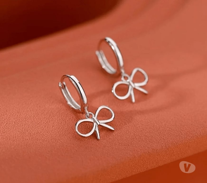Fashion accessories Delhi - Photos for Buy Lightweight Hoops Earrings Online At Best Prices