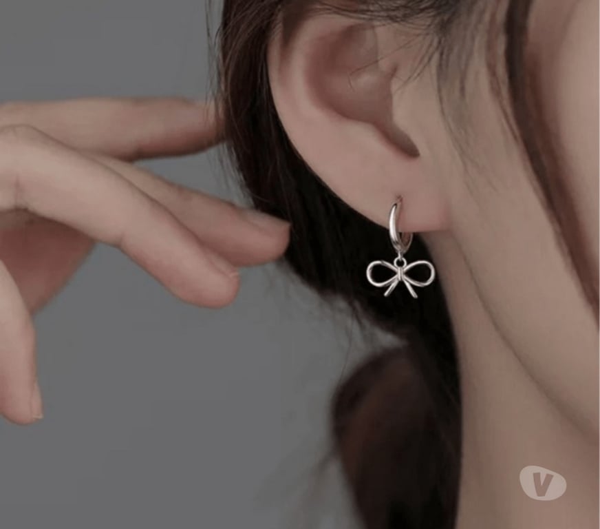 Fashion accessories Delhi - Photos for Buy Lightweight Hoops Earrings Online At Best Prices