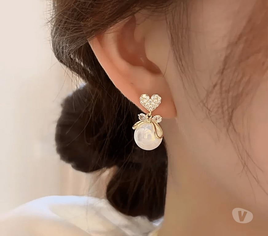 Fashion accessories New Delhi - Photos for Buy Pearls Earrings Online At Best Prices