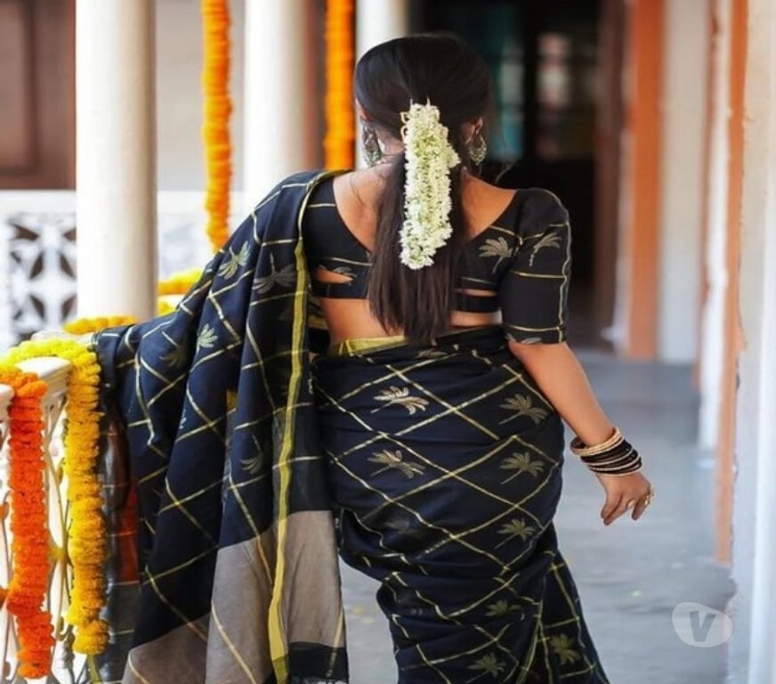 Buy & Sell Clothes Kolkata - Photos for Black Pure Cotton Saree