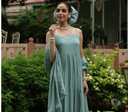 Clothes manufacturers - Photos for Get Traditional Anarkali Kurta Sets With Heritage Detailing