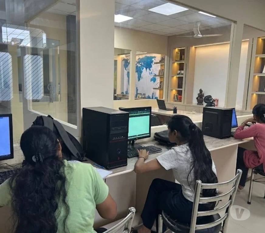 IT & Computer course Lucknow - Photos for Computer Coaching Classes in Lucknow – Emparta Express