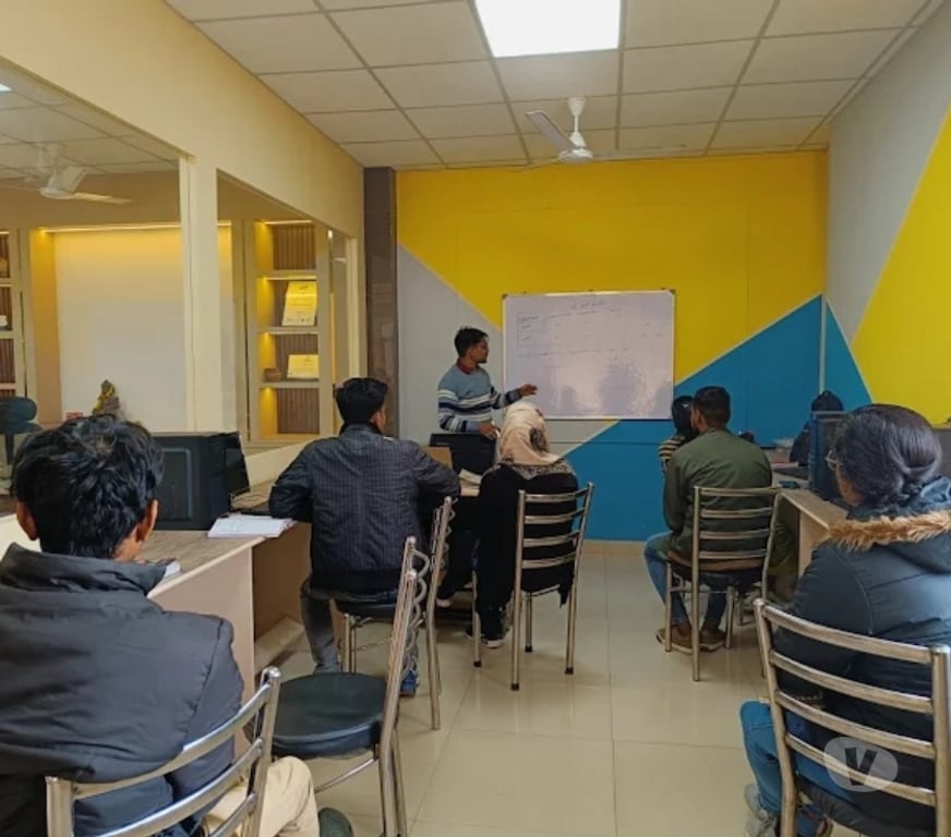 IT & Computer course Lucknow - Photos for Computer Coaching Classes in Lucknow – Emparta Express