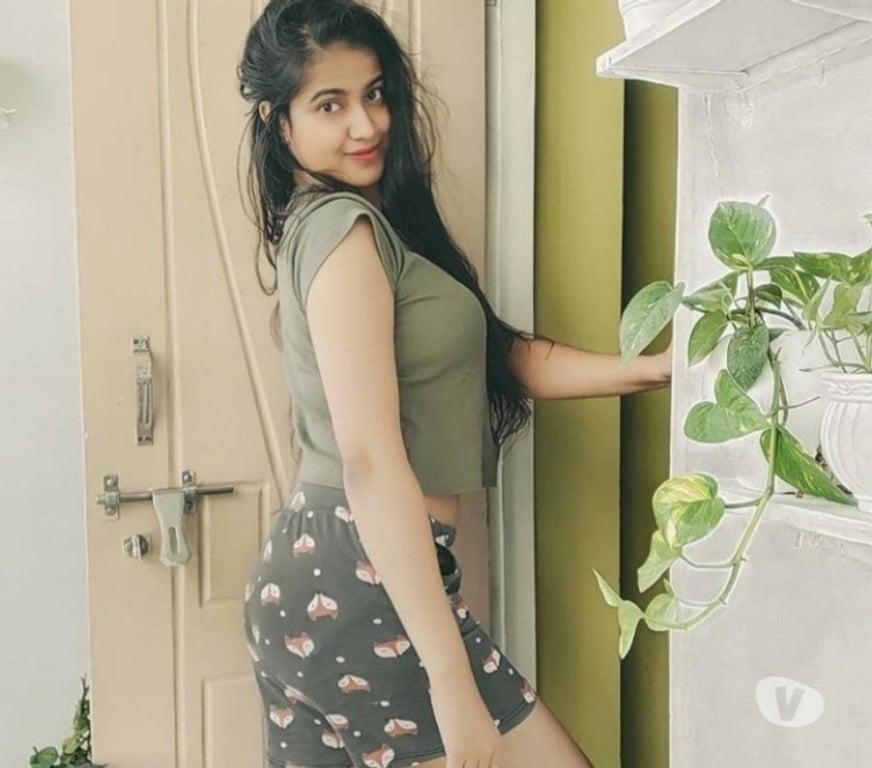 Call girl Bangalore - Photos for graceful and charismatic individual based in Bangalore. If
