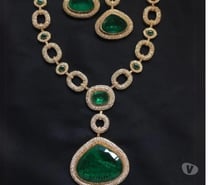Green Stone Studded Link Pattern Necklace Set