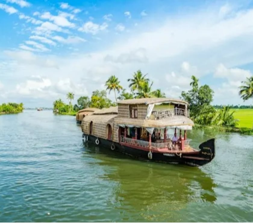 Kerala Tour Package by Paradise Yatra – God's own country