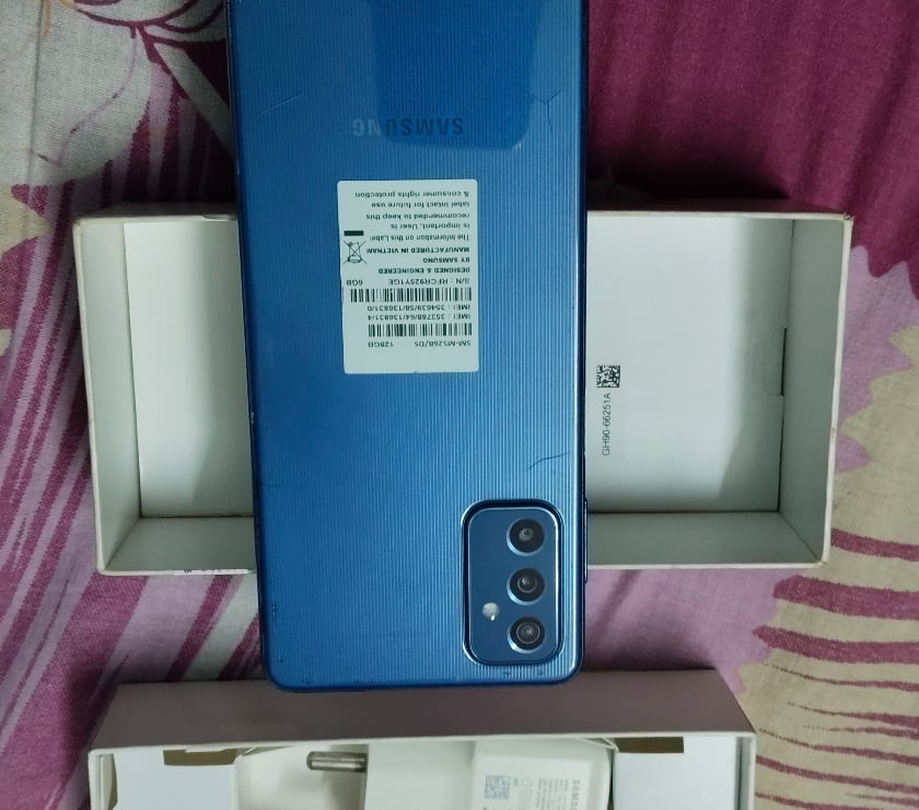 Phones Kolkata - Photos for Samsung galaxy M52 sale
