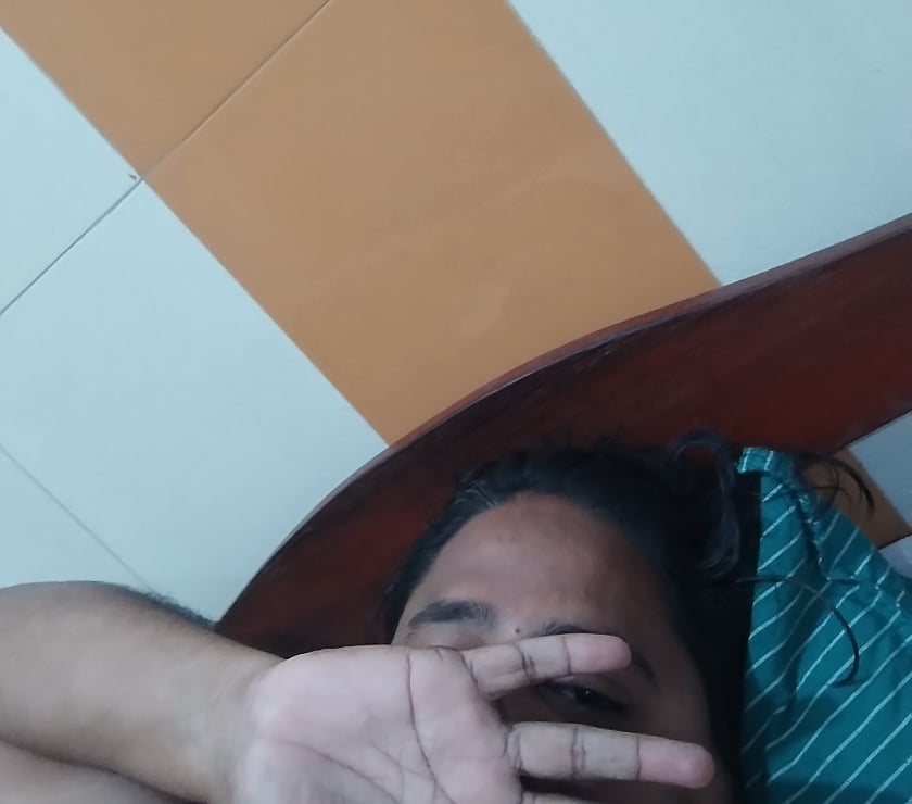 male here looking female for long short term relationship