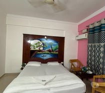 Classic Comforts Hotel