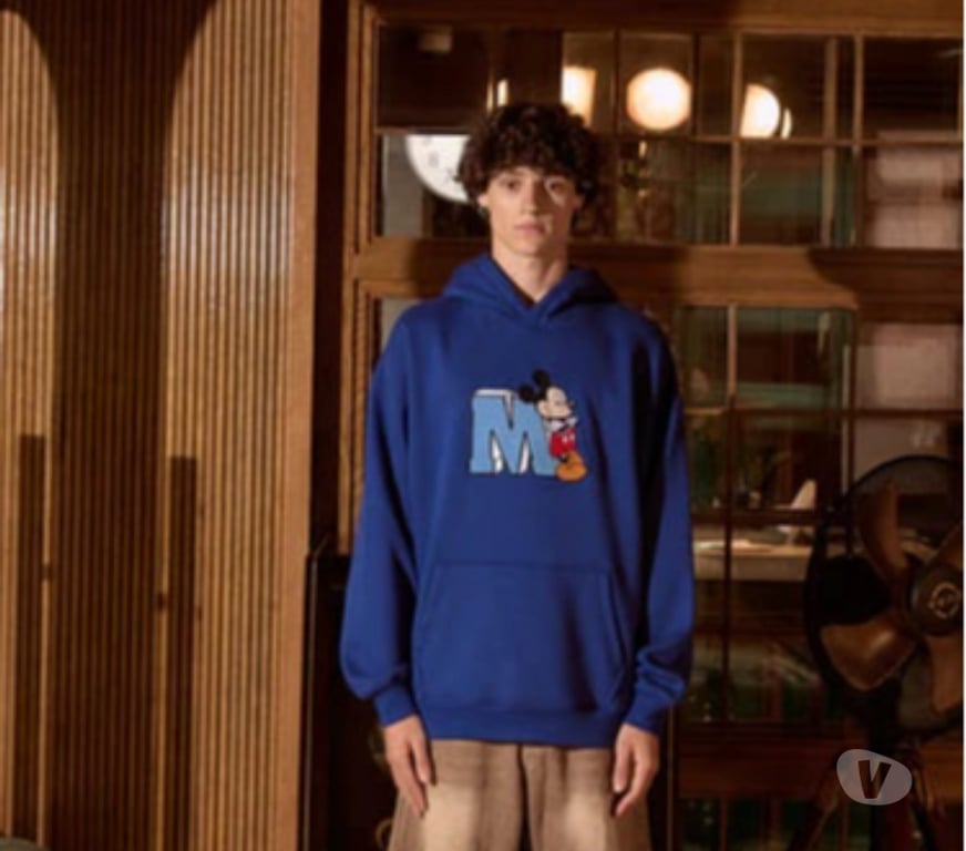 Buy & Sell Clothes Mumbai - Photos for Shop Sweatshirts for Men That Make You Look Legendary