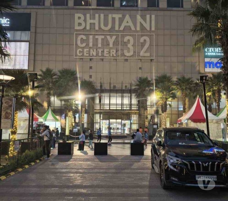 Office space Noida - Photos for Premium Bhutani City Center 32 Noida Shops for Sale