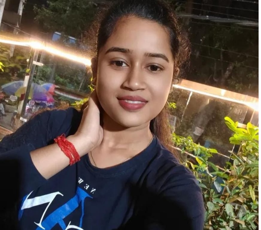 Call girl Ahmedabad - Photos for Hi I am indipendent VIP girl from Gujarat Ahmedabad