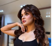 A cute girl lookong for a cute mature decent man here