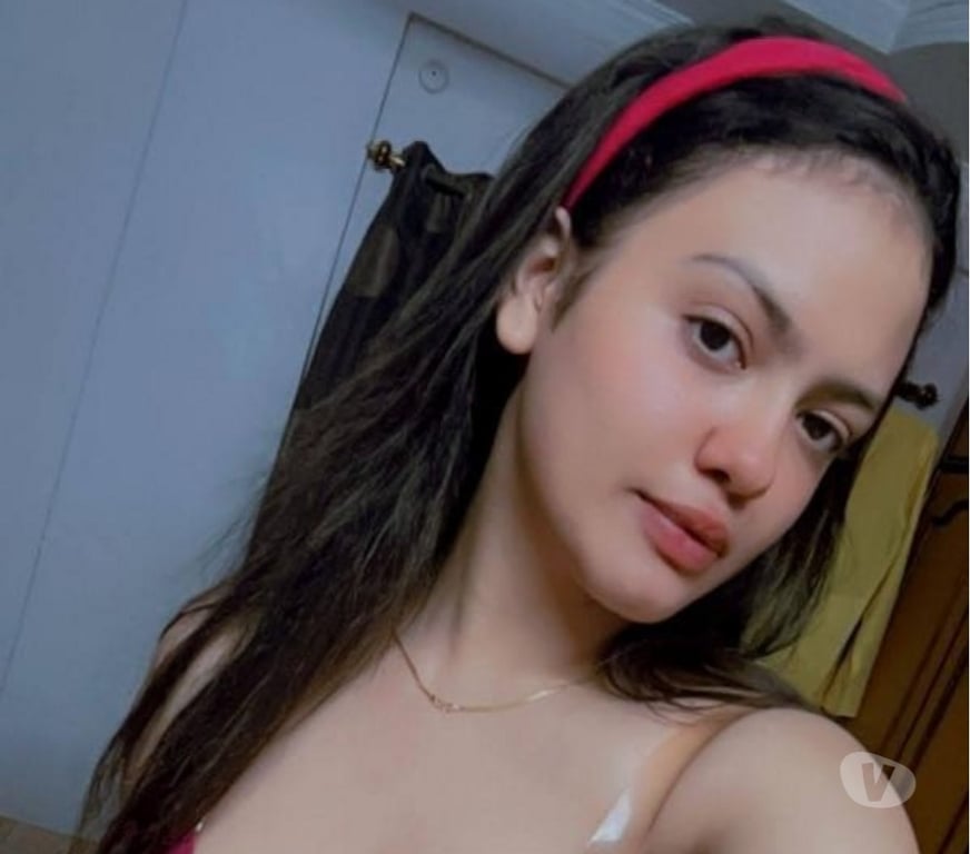 Call girl Bangalore - Photos for I am komal here independent escort in all Bangalore