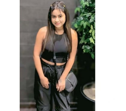 Call girls - Photos for ONLY CASH PAYMENT NO ADVANCE FULL CASH IN GIRL HAND