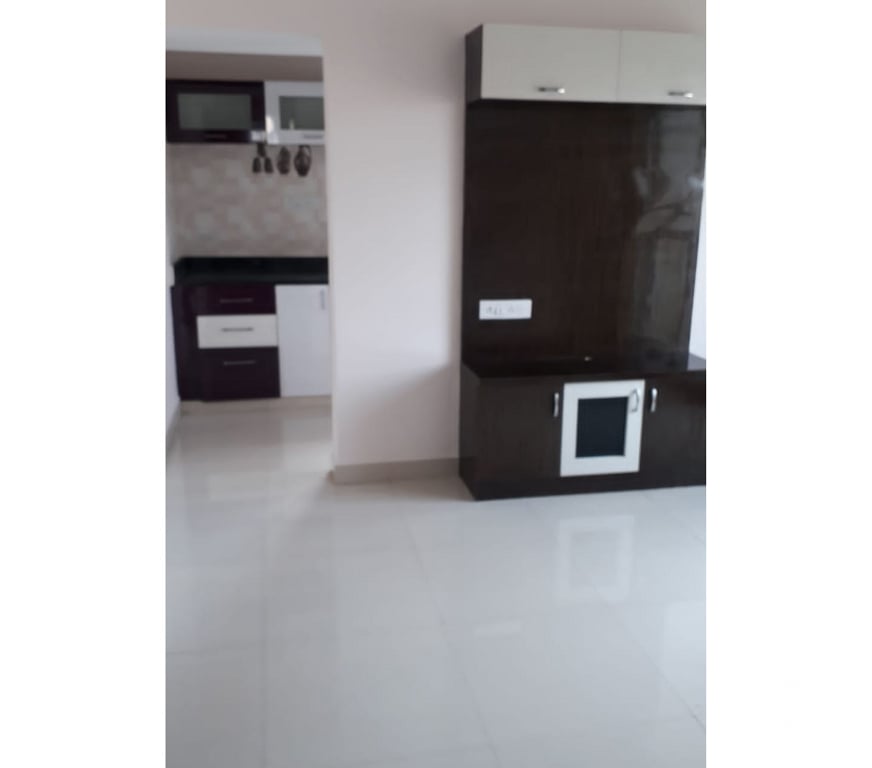 Houses & Flats for sale Bangalore - Photos for Tenanted Building for Sale at Ejipura nr to Inner Ring Road