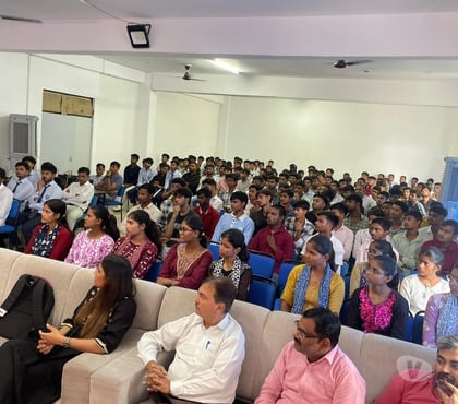 Schools-Colleges-Universities - Photos for Bachelor of Pharmacy in Lucknow