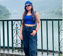 Hey pinky here independent (9199663367)