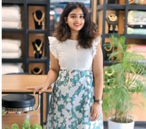 Hi Am indipendent VIP girl my WhatsApp 9199116448