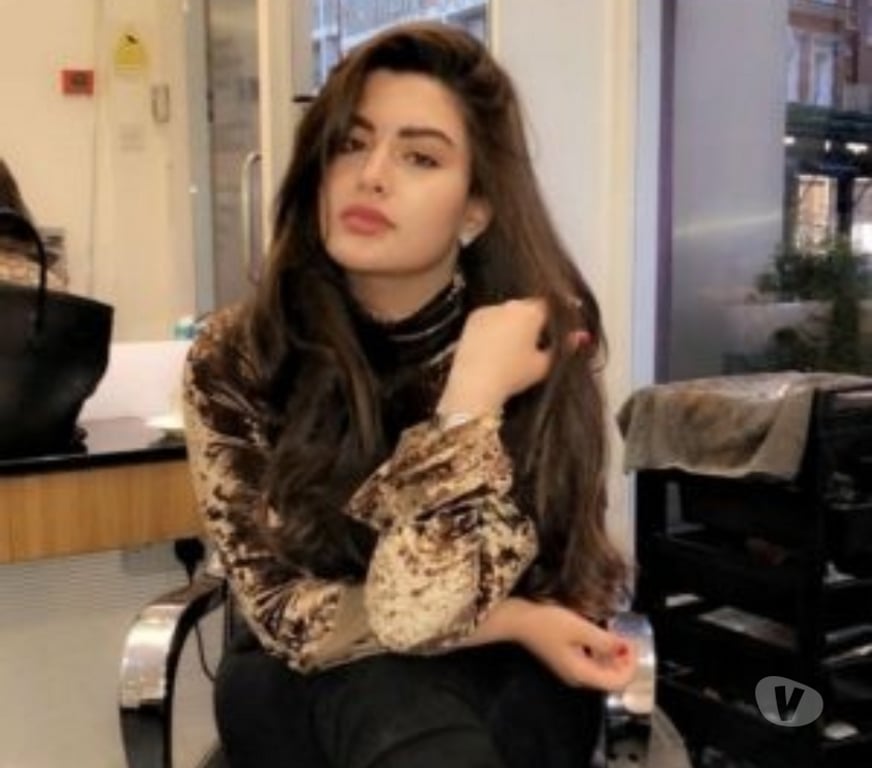 Call girl Delhi - Photos for Call Girls In Connaught Place Free Hotel Delivery Book Now